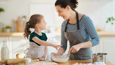 Mother and child cooking - 10 positive parenting affirmations