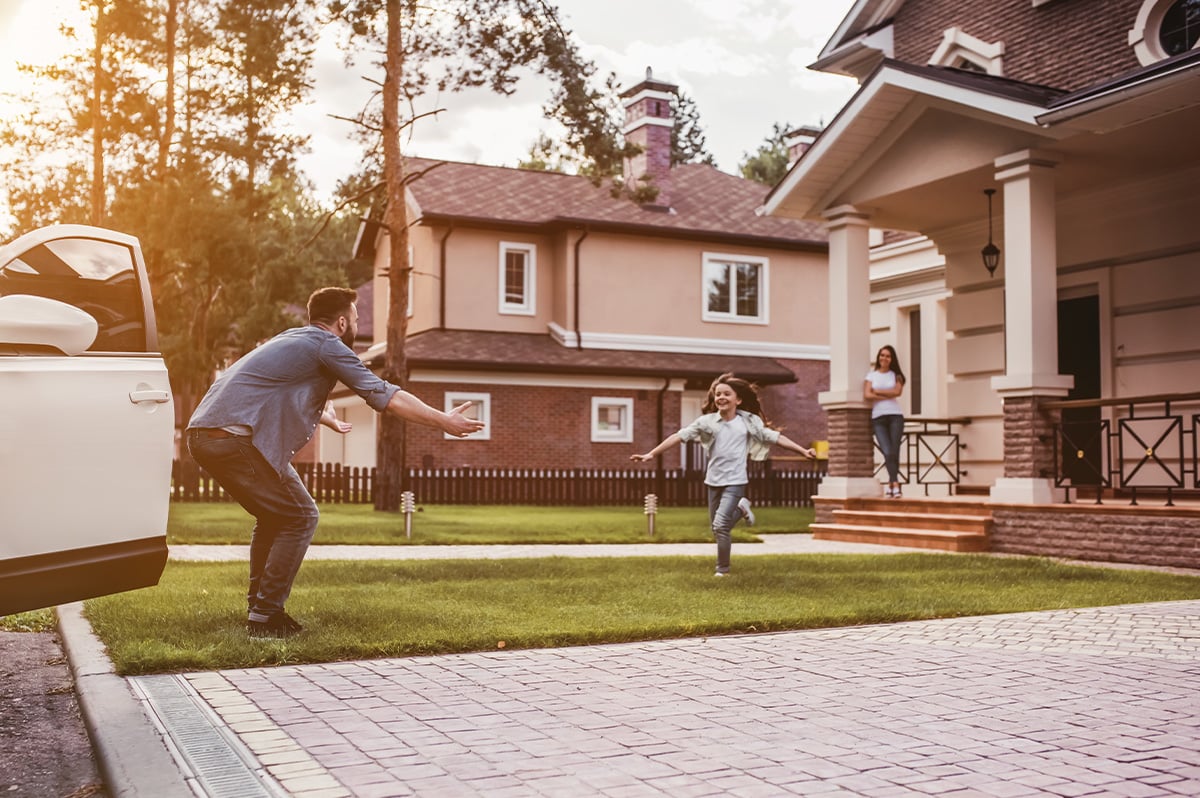 Family in front yard